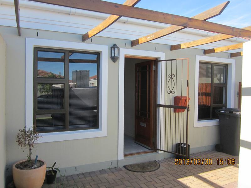 2 Bedroom Property for Sale in Highbury Western Cape